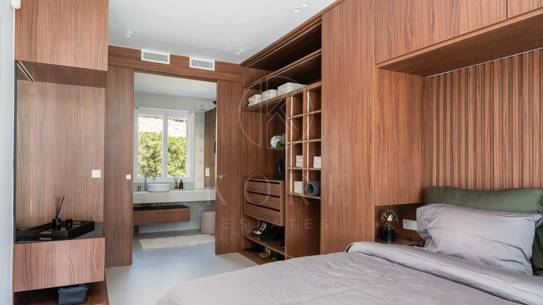 Exclusivo apartamento de 2 dormitorios con vistas panorámicas en Los Arcos (La Quinta), Benahavís