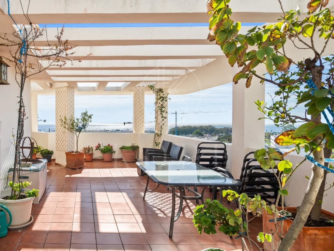 Investment Opportunity & Refurbishment Project | Duplex Penthouse with Panoramic Sea Views