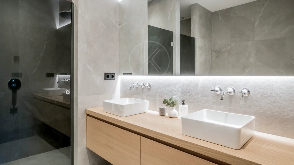 Refined Apartment Offering Exceptional Privacy in One of Marbella’s Most Exclusive Enclaves