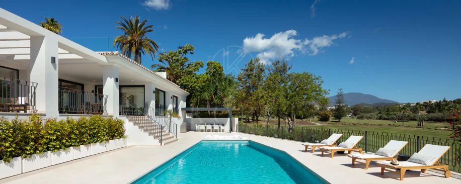 Luxury Frontline Golf Villa with La Concha Views in Las Brisas