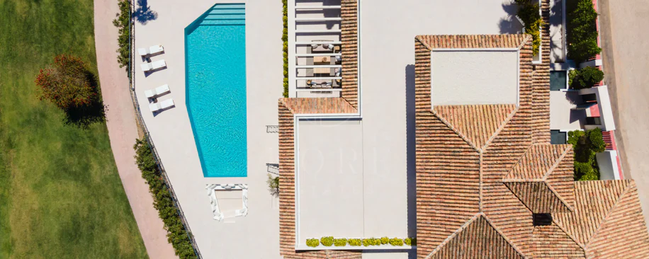 Luxury Frontline Golf Villa with La Concha Views in Las Brisas