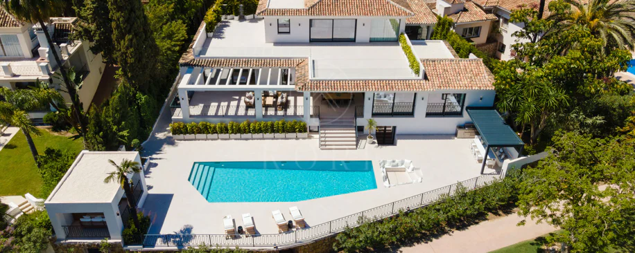 Luxury Frontline Golf Villa with La Concha Views in Las Brisas