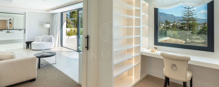 Luxury Frontline Golf Villa with La Concha Views in Las Brisas
