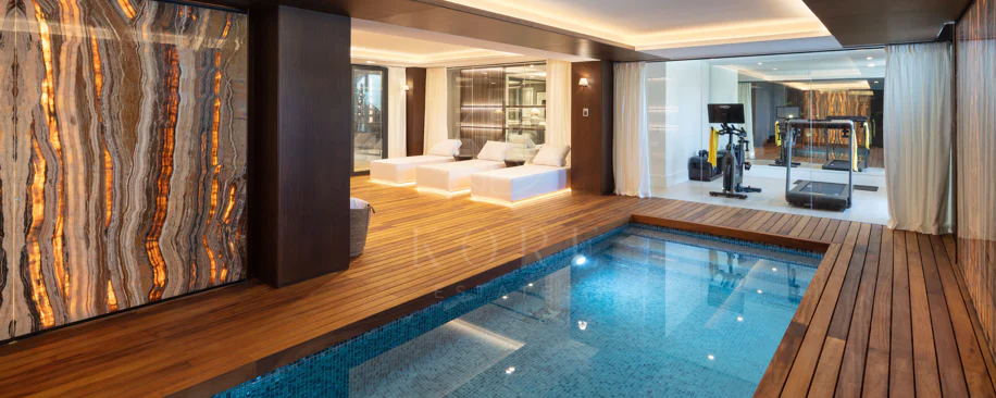 Luxury Frontline Golf Villa with La Concha Views in Las Brisas