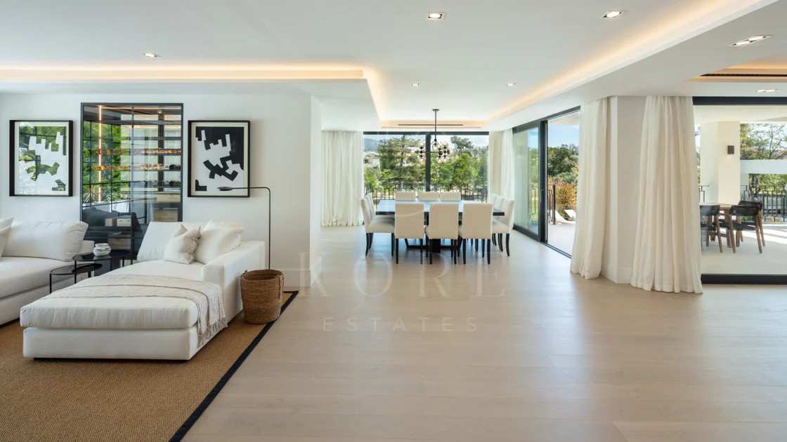 Luxury Frontline Golf Villa with La Concha Views in Las Brisas