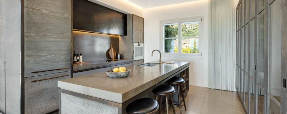 Luxury Mansion with Panoramic Sea, Gibraltar and Africa Views