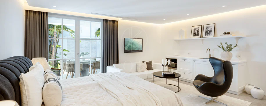 Luxury Mansion with Panoramic Sea, Gibraltar and Africa Views