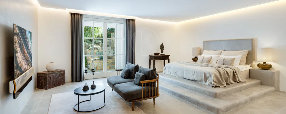 Luxury Mansion with Panoramic Sea, Gibraltar and Africa Views