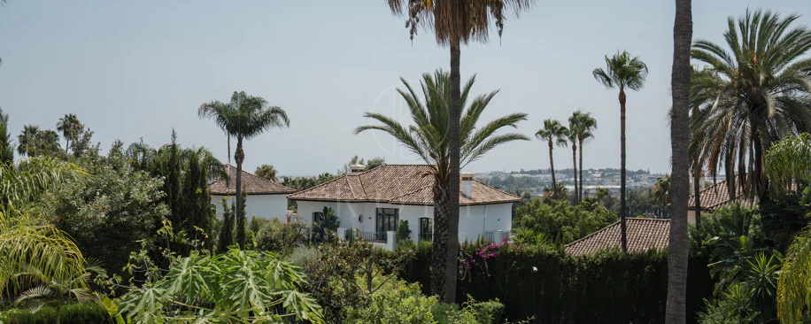 Fully Renovated Garden Duplex Beside Los Naranjos Golf in Nueva Andalucía