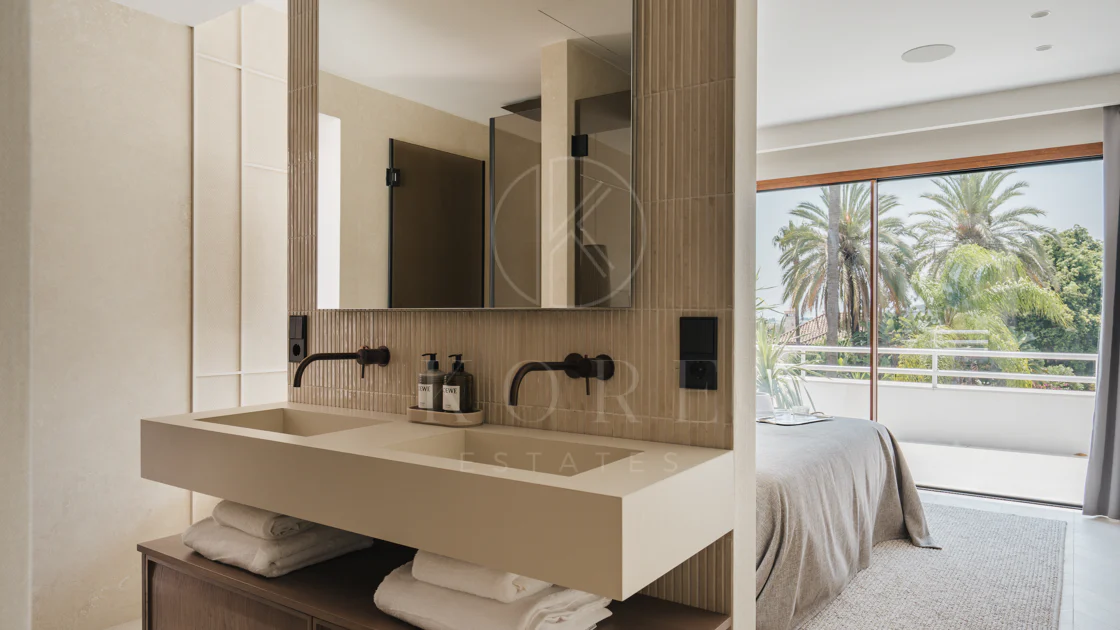 Fully Renovated Garden Duplex Beside Los Naranjos Golf in Nueva Andalucía