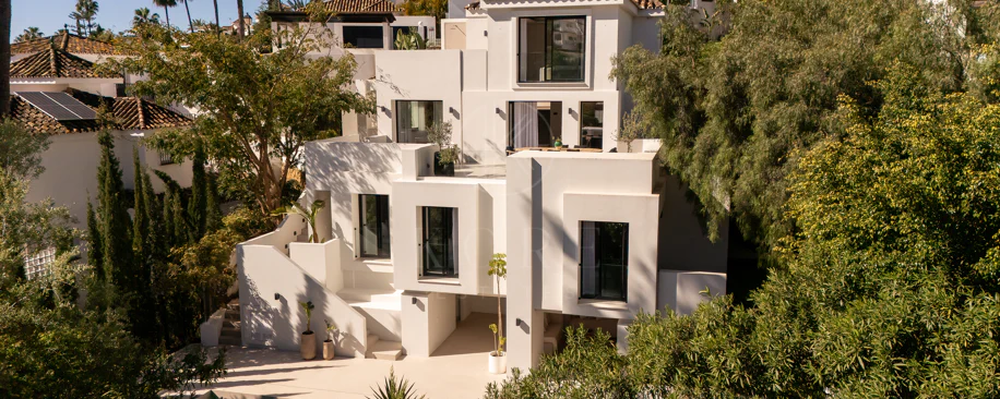 Contemporary Andalusian-Style Villa in Los Naranjos Hill Club