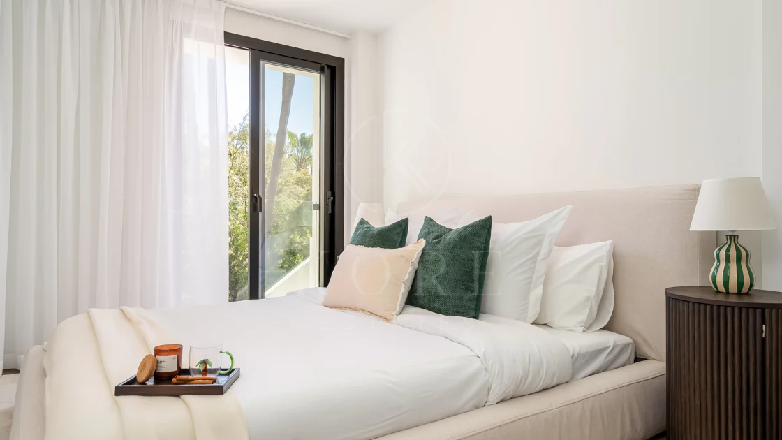 Contemporary Andalusian-Style Villa in Los Naranjos Hill Club