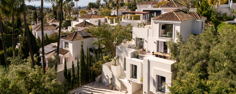 Contemporary Andalusian-Style Villa in Los Naranjos Hill Club