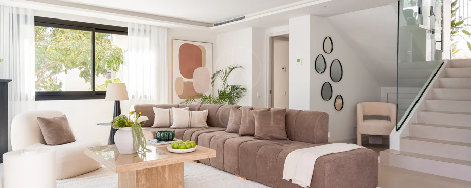 Contemporary Andalusian-Style Villa in Los Naranjos Hill Club