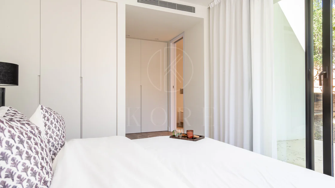 Contemporary Andalusian-Style Villa in Los Naranjos Hill Club