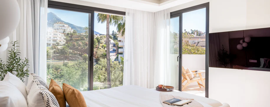 Contemporary Andalusian-Style Villa in Los Naranjos Hill Club