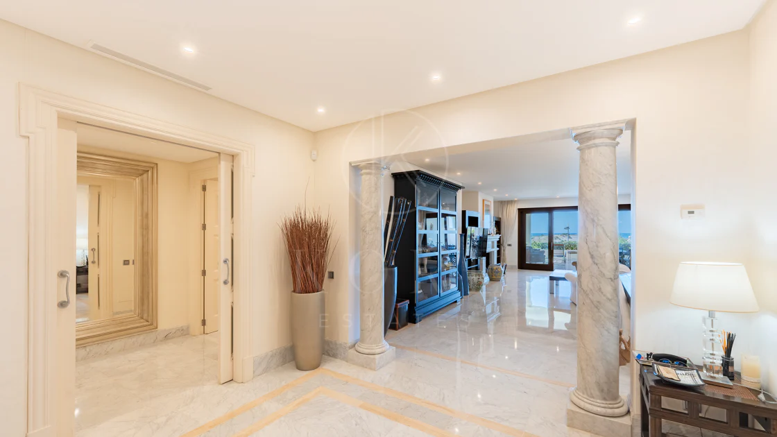 Excepcional apartamento en Los Monteros Playa en primera línea de playa