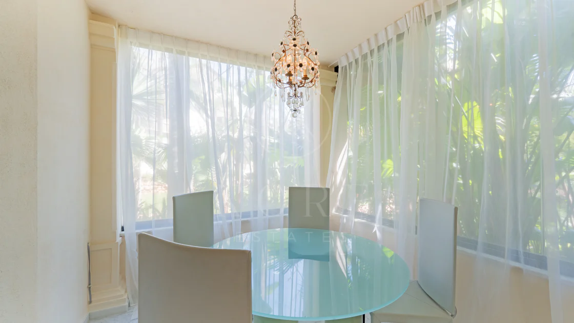Excepcional apartamento en Los Monteros Playa en primera línea de playa