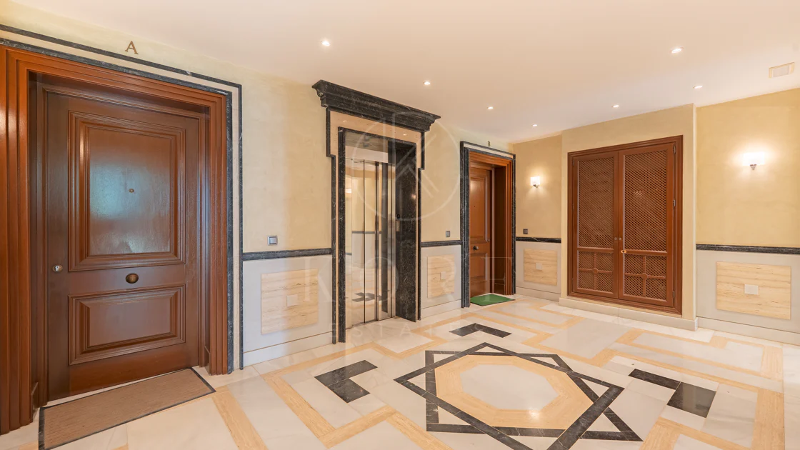 Excepcional apartamento en Los Monteros Playa en primera línea de playa