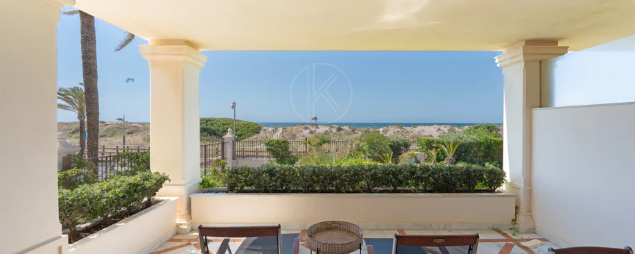Excepcional apartamento en Los Monteros Playa en primera línea de playa