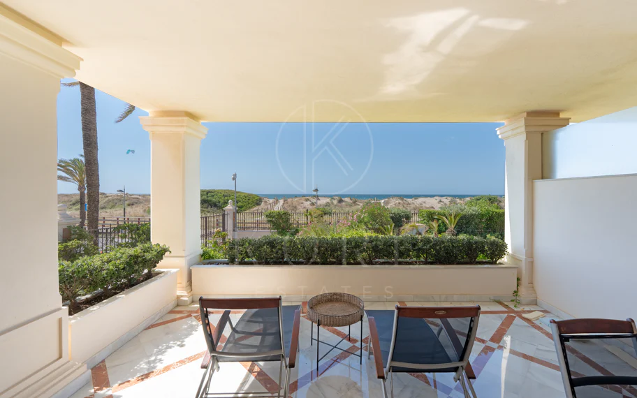 Excepcional apartamento en Los Monteros Playa en primera línea de playa