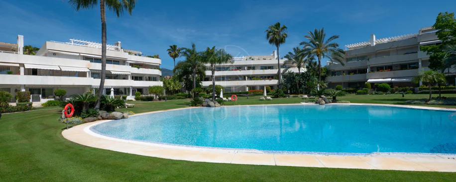 Penthouse duplex Los Granados Golf, Nueva Andalucía