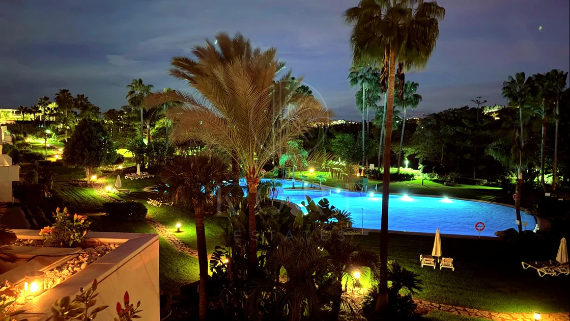Penthouse duplex Los Granados Golf, Nueva Andalucía