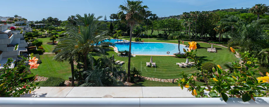 Penthouse duplex Los Granados Golf, Nueva Andalucía