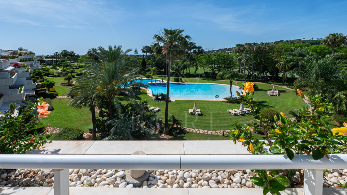 Penthouse duplex Los Granados Golf, Nueva Andalucía