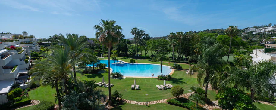 Penthouse duplex Los Granados Golf, Nueva Andalucía