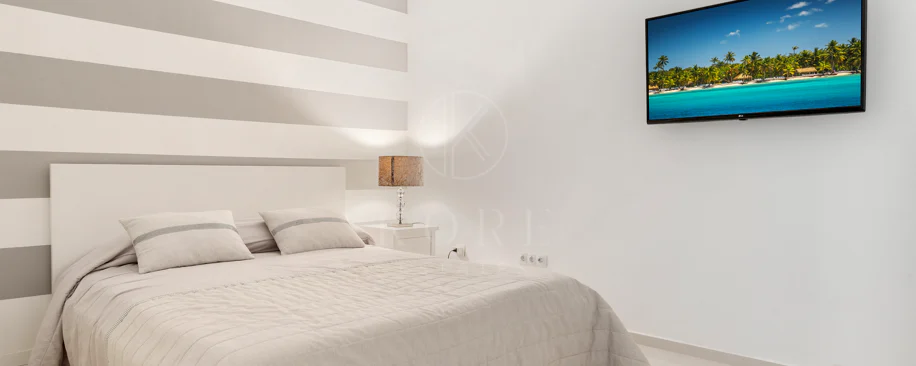 Vilă de lux cu 5 dormitoare în La Cerquilla, Nueva Andalucía, cu vedere la terenurile de golf