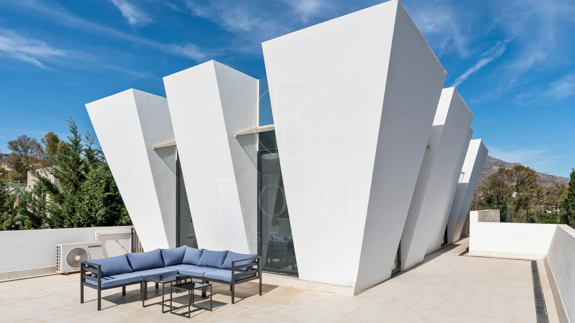 Vilă de lux cu 5 dormitoare în La Cerquilla, Nueva Andalucía, cu vedere la terenurile de golf