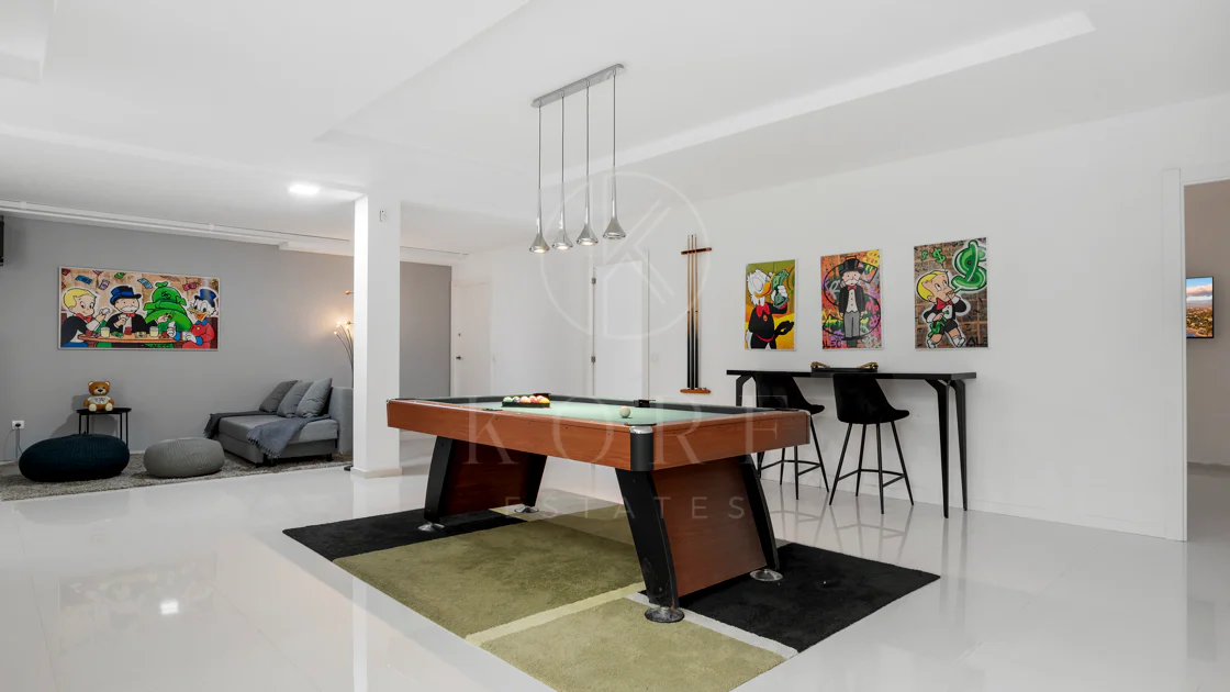 Vilă de lux cu 5 dormitoare în La Cerquilla, Nueva Andalucía, cu vedere la terenurile de golf
