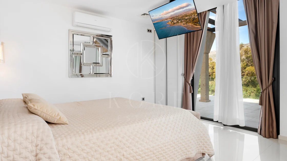 Vilă de lux cu 5 dormitoare în La Cerquilla, Nueva Andalucía, cu vedere la terenurile de golf
