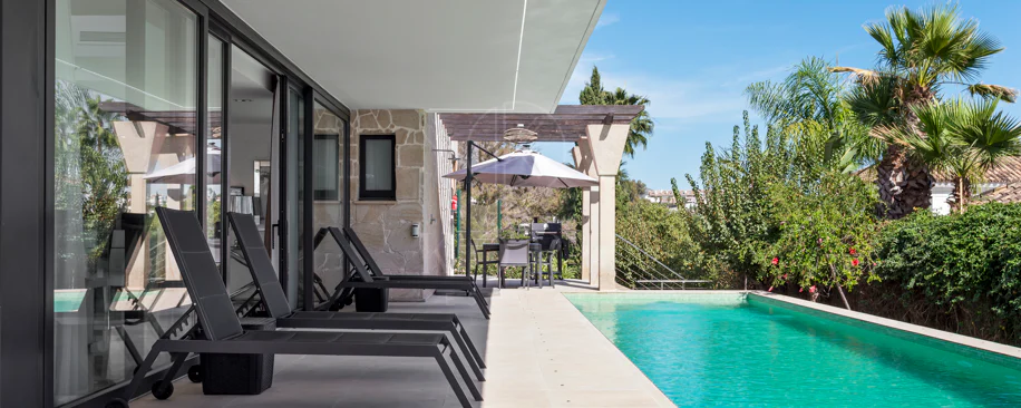Vilă de lux cu 5 dormitoare în La Cerquilla, Nueva Andalucía, cu vedere la terenurile de golf