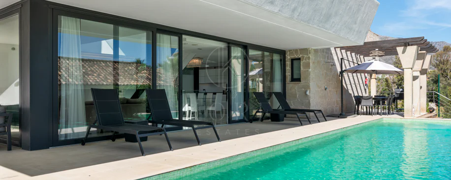 Vilă de lux cu 5 dormitoare în La Cerquilla, Nueva Andalucía, cu vedere la terenurile de golf