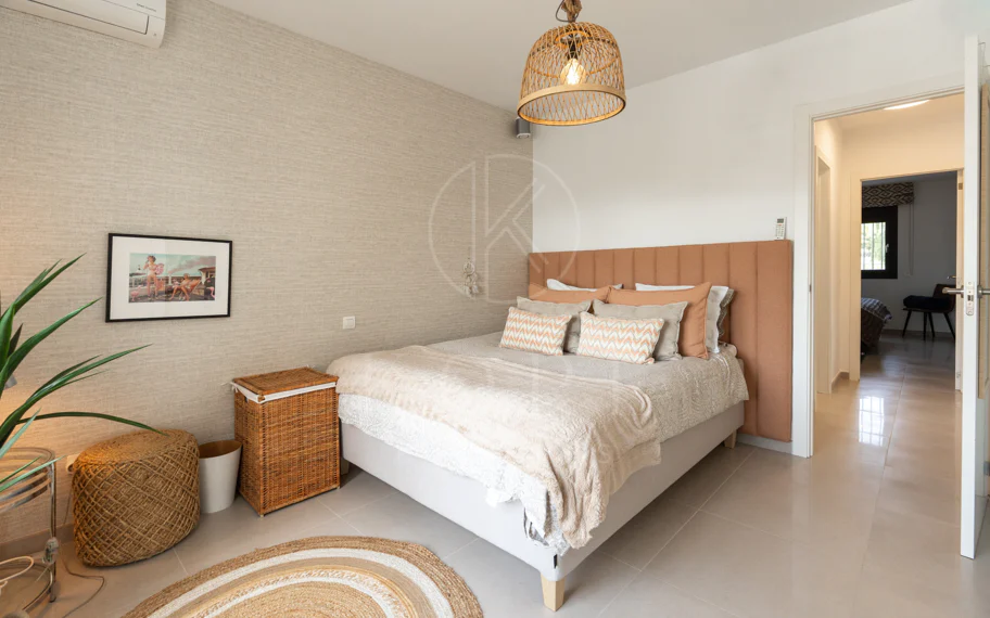 Villa en venta en Parcelas del Golf, Nueva Andalucia