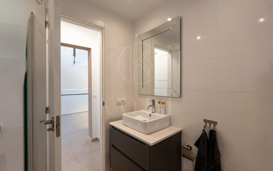 Villa en venta en Parcelas del Golf, Nueva Andalucia