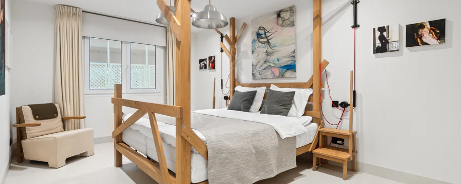 Impresionante Apartamento Totalmente Renovado de 4 Dormitorios en Playas del Duque – Puerto Banús