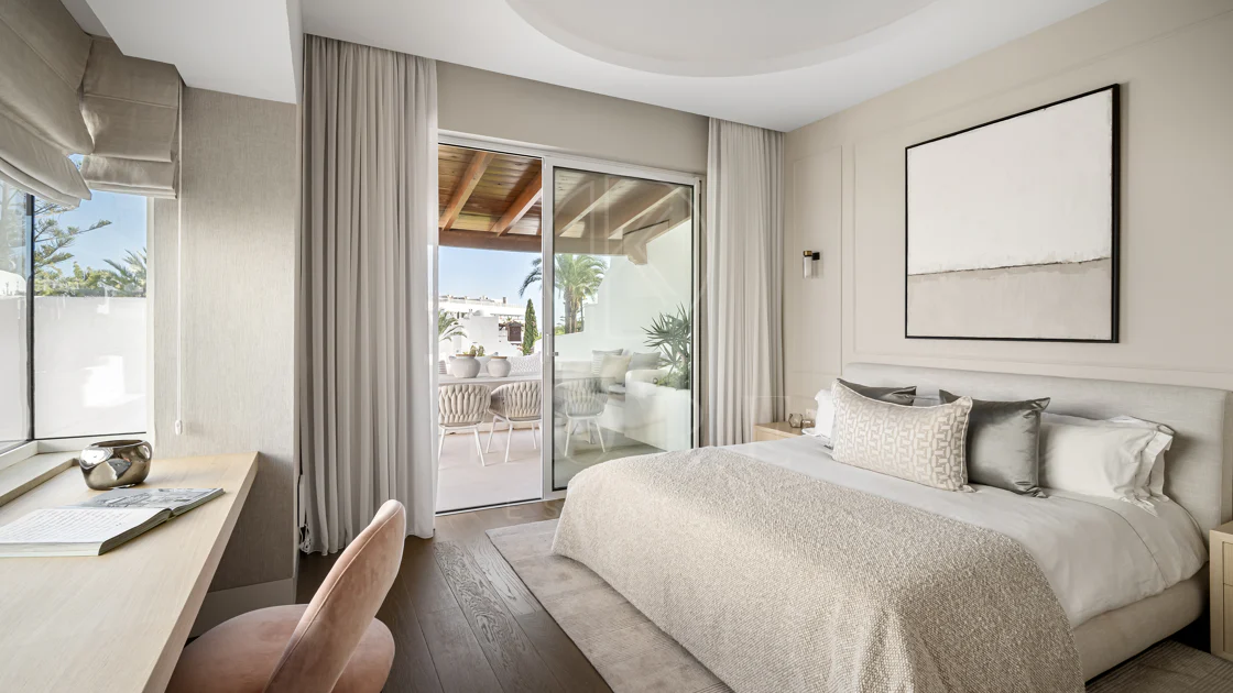 Ático exclusivo en primera línea de playa con orientación sur - Alhambra del Mar