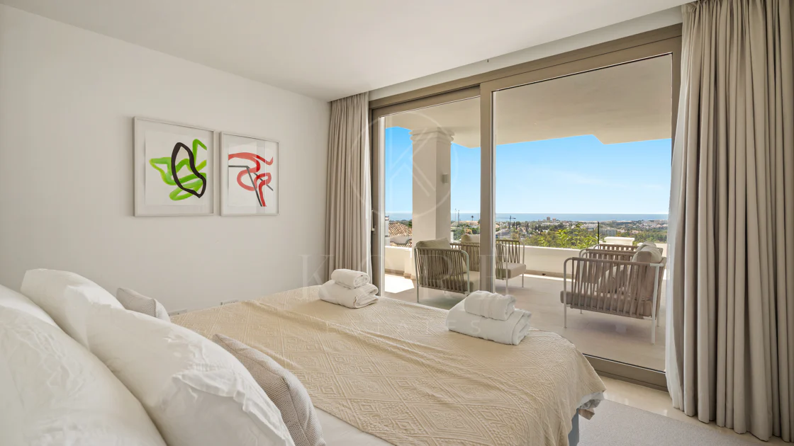Exclusive Whole-Floor Residence with Private Pool | 9 Lions Residences, Nueva Andalucía