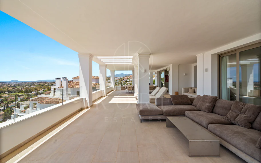 Residencia exclusiva de planta completa con piscina privada | 9 Lions Residences, Nueva Andalucía