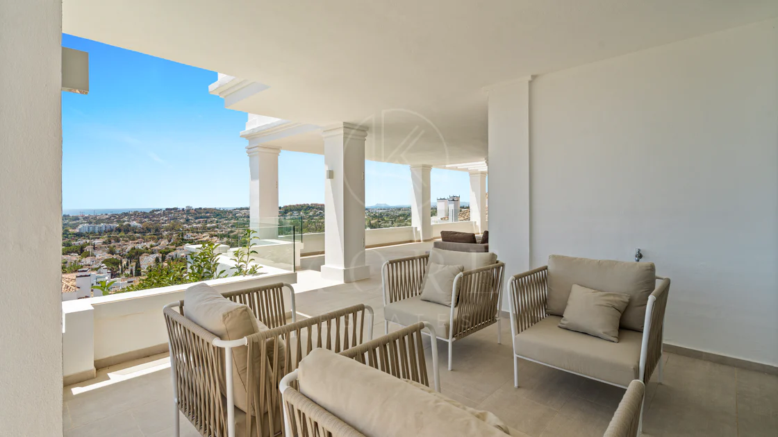 Exclusive Whole-Floor Residence with Private Pool | 9 Lions Residences, Nueva Andalucía