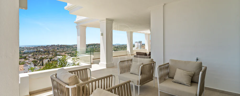 Exclusive Whole-Floor Residence with Private Pool | 9 Lions Residences, Nueva Andalucía