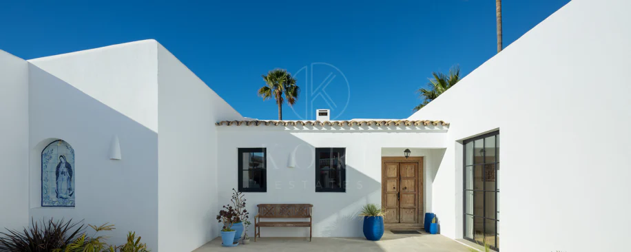 Villa de lujo de 8 dormitorios en Guadalmina Alta, Marbella, con piscina privada
