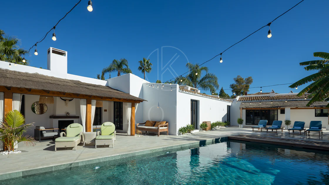 Villa de lujo de 8 dormitorios en Guadalmina Alta, Marbella, con piscina privada
