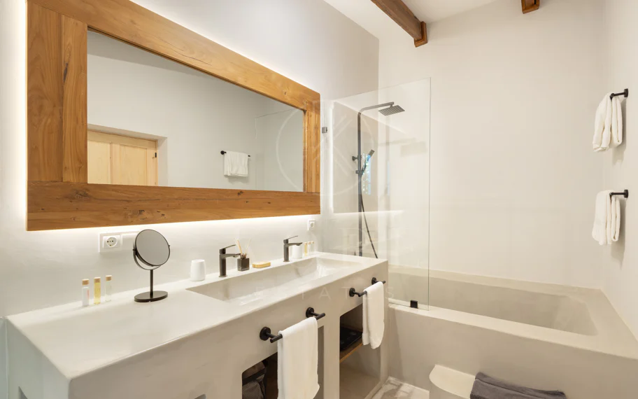 Villa de lujo de 8 dormitorios en Guadalmina Alta, Marbella, con piscina privada