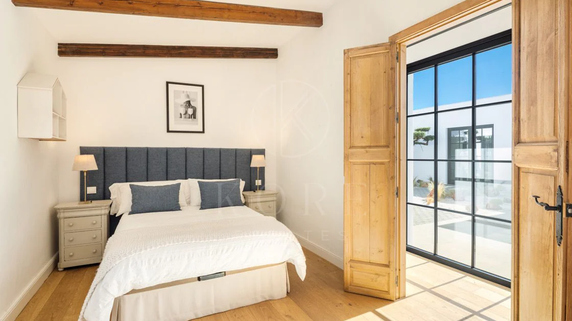 Villa de lujo de 8 dormitorios en Guadalmina Alta, Marbella, con piscina privada