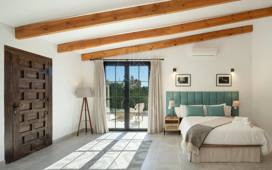 Villa de lujo de 8 dormitorios en Guadalmina Alta, Marbella, con piscina privada