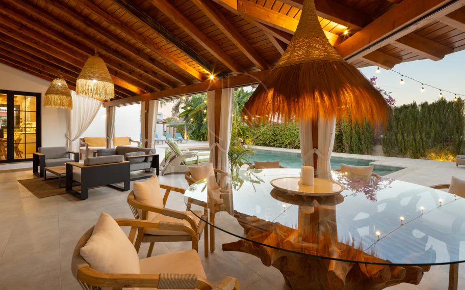 Villa de lujo de 8 dormitorios en Guadalmina Alta, Marbella, con piscina privada